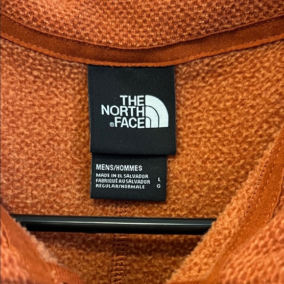 The North Face Rust Fleece Jacket - Picture 2 of 9